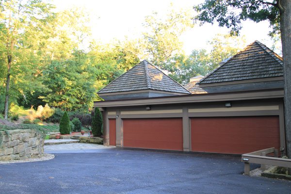 6 front with garage view.jpg